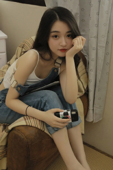 美女镣铐